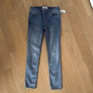 NWT Free People Button Fly Skinny Jean